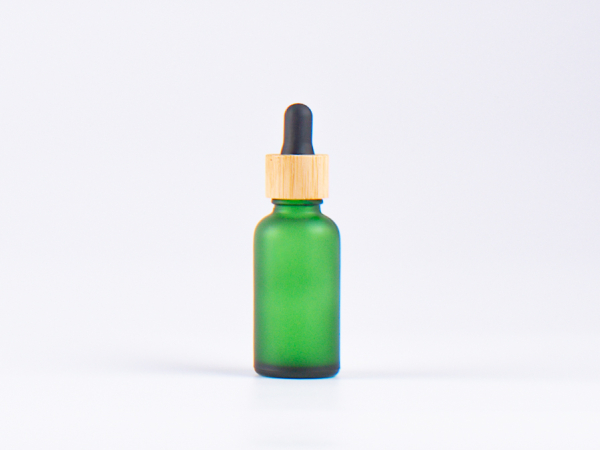 Grünglasflasche 30ml, mit Pipette Bambus